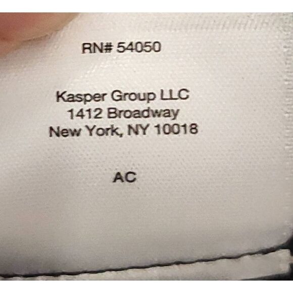 NINE WEST Sleeveless blouse Size XS BLACK/LILY WHITE NWT polka dots - Picture 7 of 7